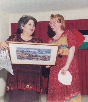 Samia awards Lori Hayes